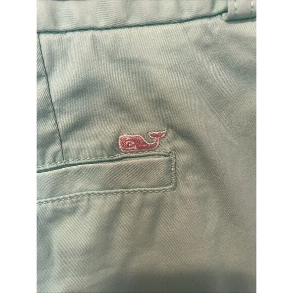 Vineyard Vines Women's Short, Size 6 - Picture 4 of 5